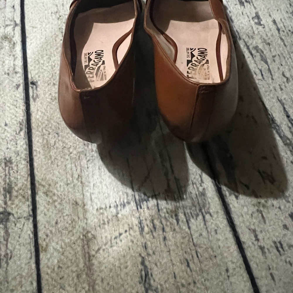 Salvatore Ferragamo Brown and Cream Flats with Gold Accents - Picture 4 of 11